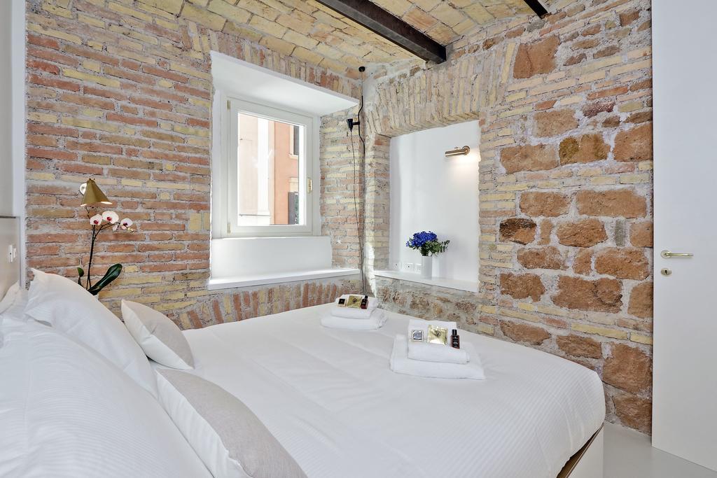 Ferienwohnung Ych-Laterano Charme Rom Zimmer foto