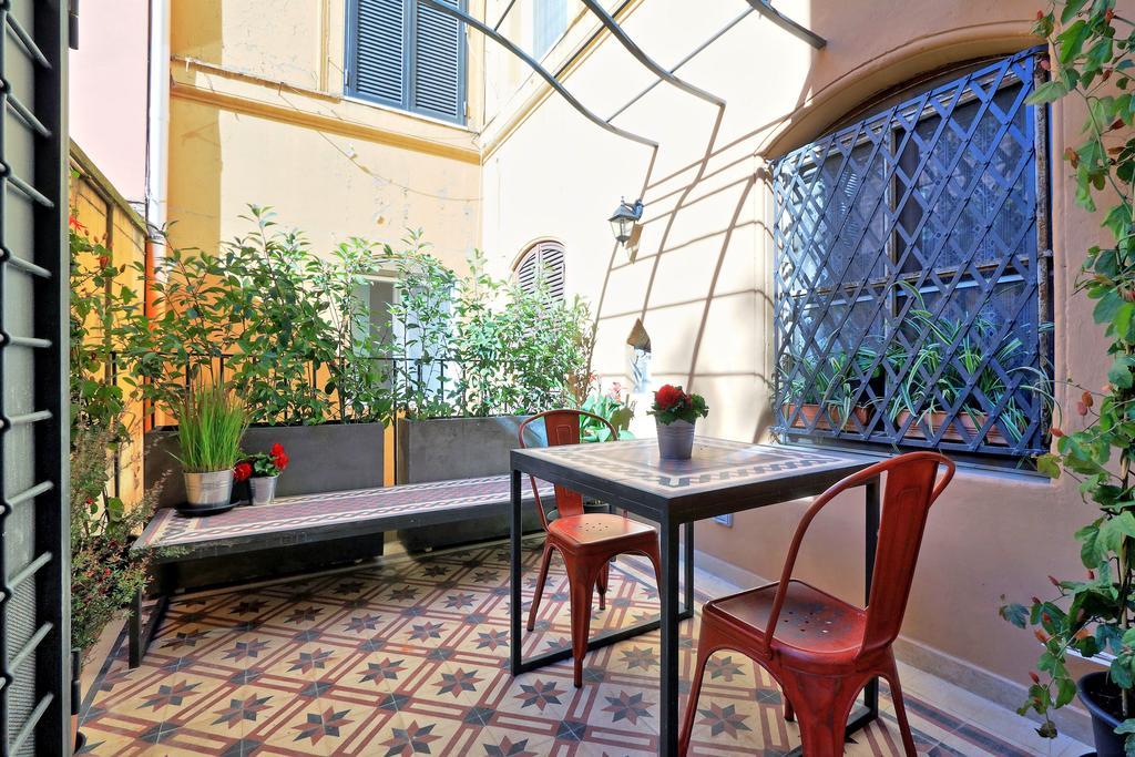 Ferienwohnung Ych-Laterano Charme Rom Zimmer foto