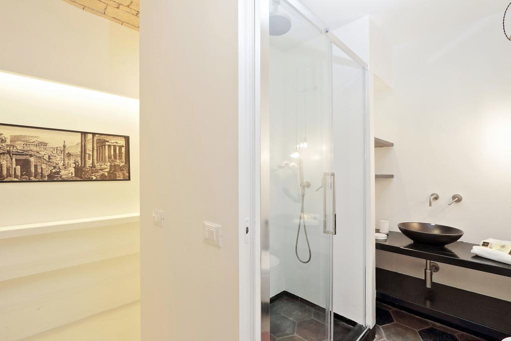 Ferienwohnung Ych-Laterano Charme Rom Zimmer foto